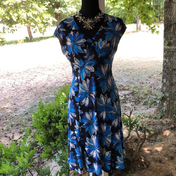 Jones New York DressSold on eBay. - Picture 2 of 8